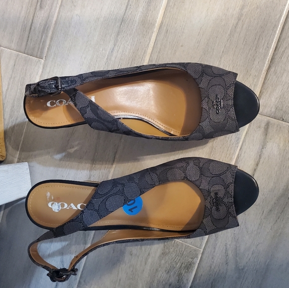 Highheels - Picture 3 of 3